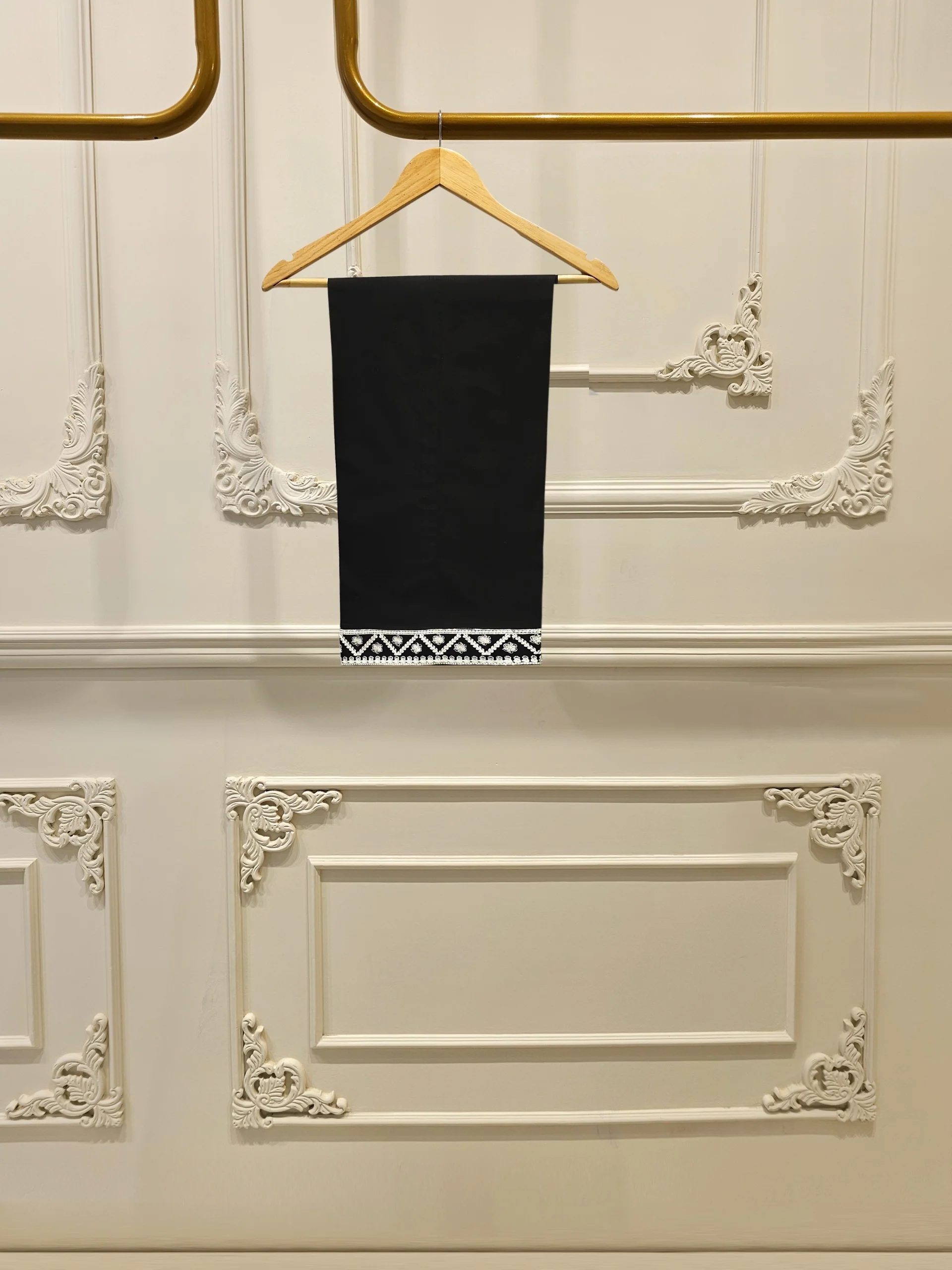 3 Piece - Embroidered Lawn Suit - Image 2