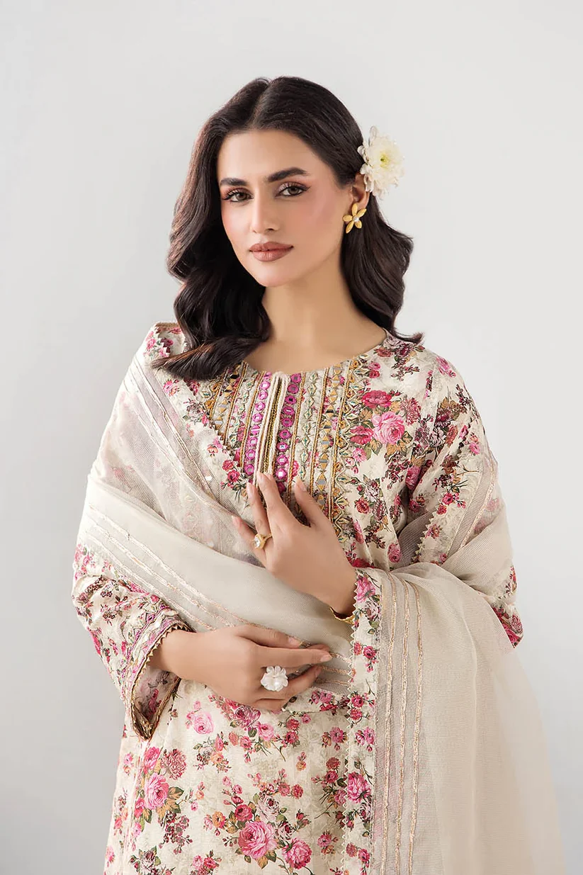 F186 Off White Shalwar Suit - Image 4