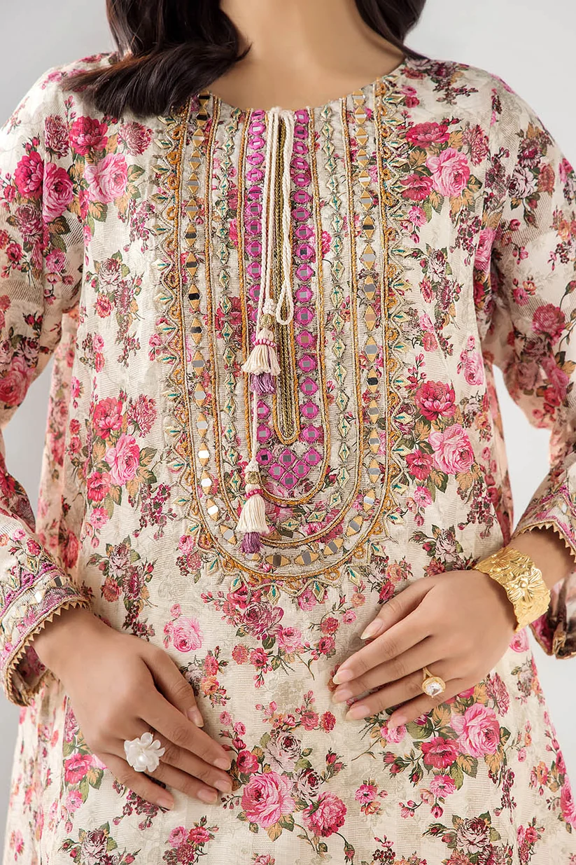 F186 Off White Shalwar Suit - Image 5