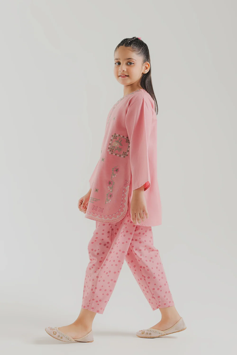 EMBROIDERED SUIT - Image 2