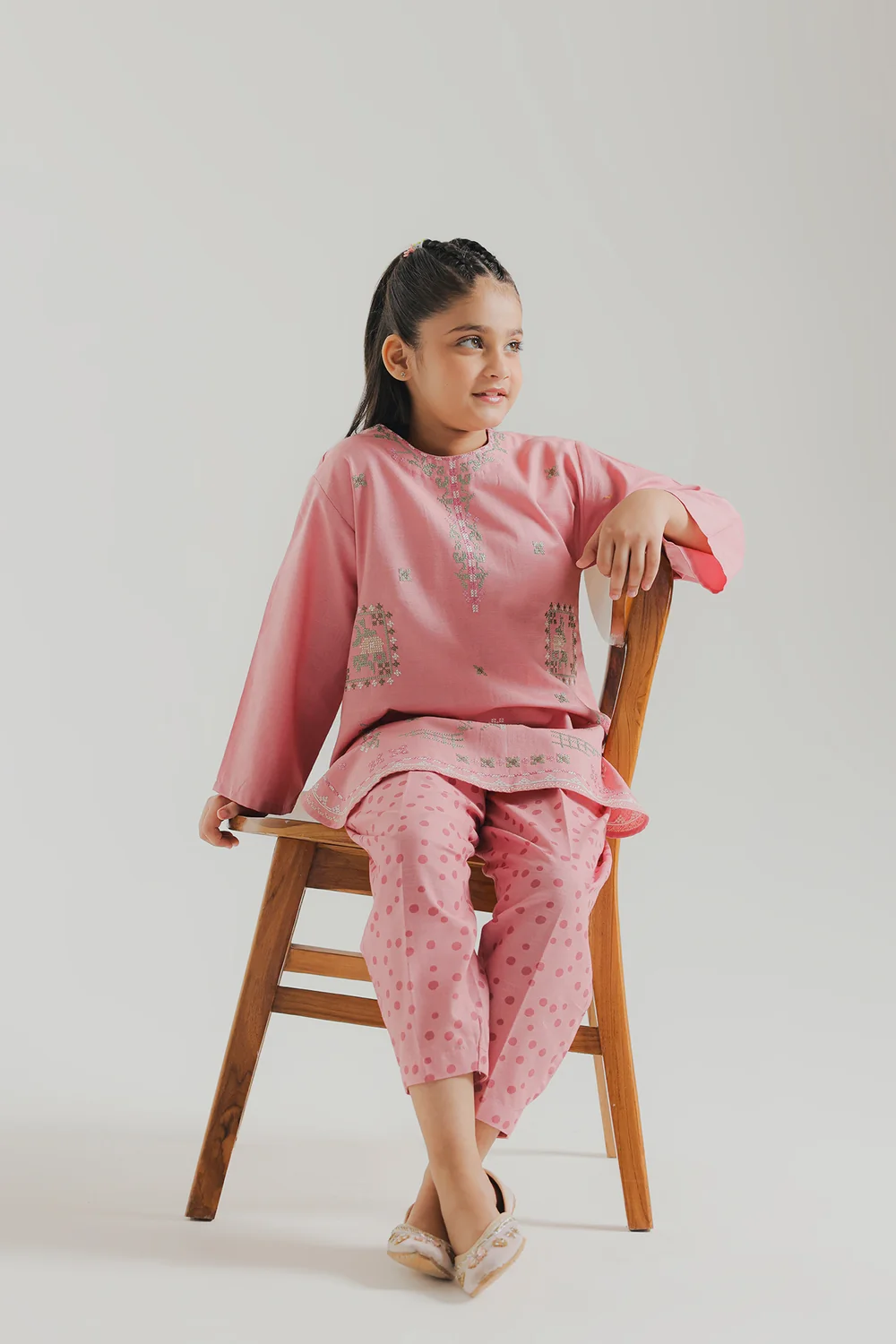 EMBROIDERED SUIT - Image 4