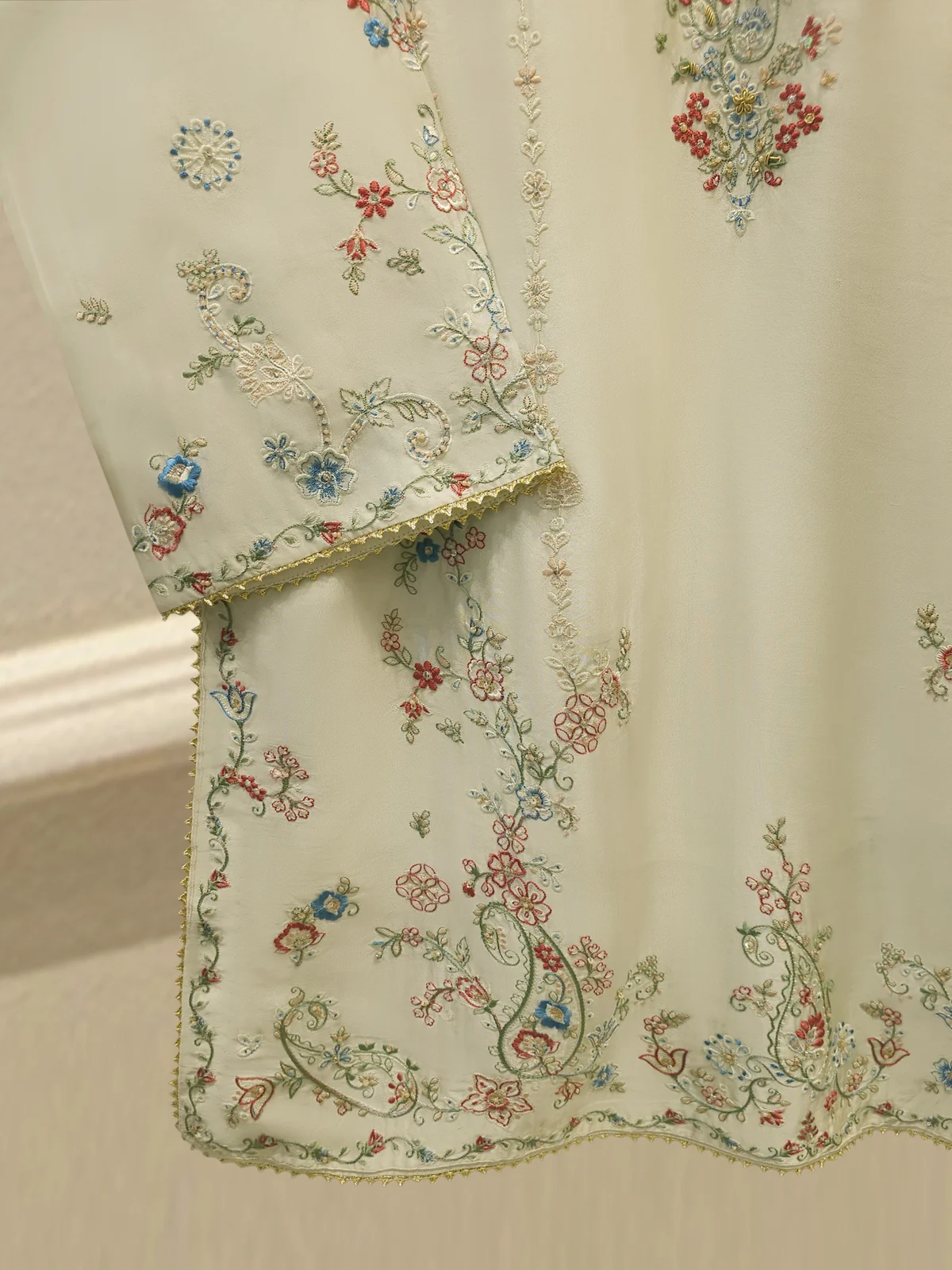 3 Piece- Pure Sheesha Silk Embroidered Suit - Image 8