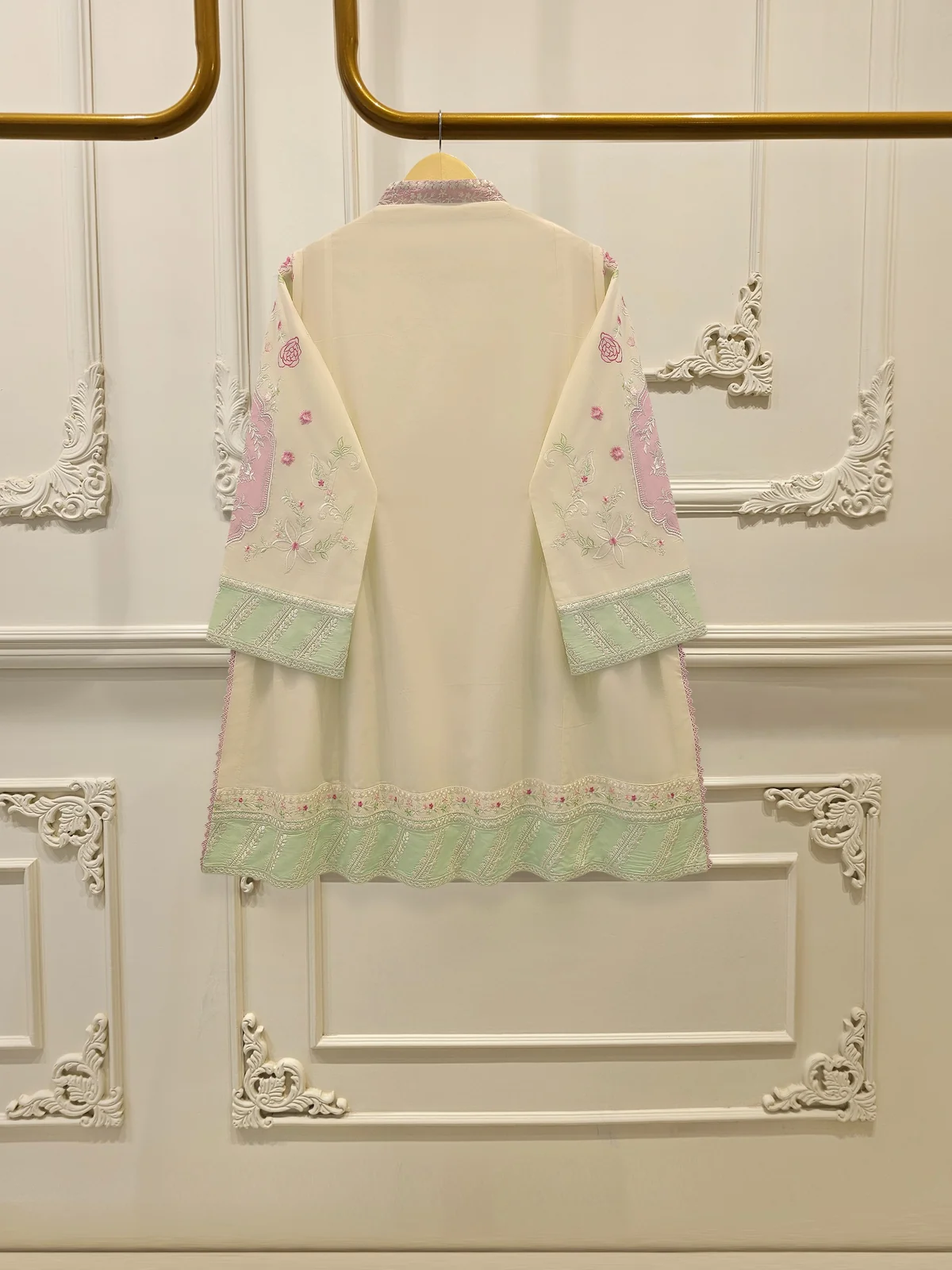 3-Piece Embroided Lawn Suit - Image 6