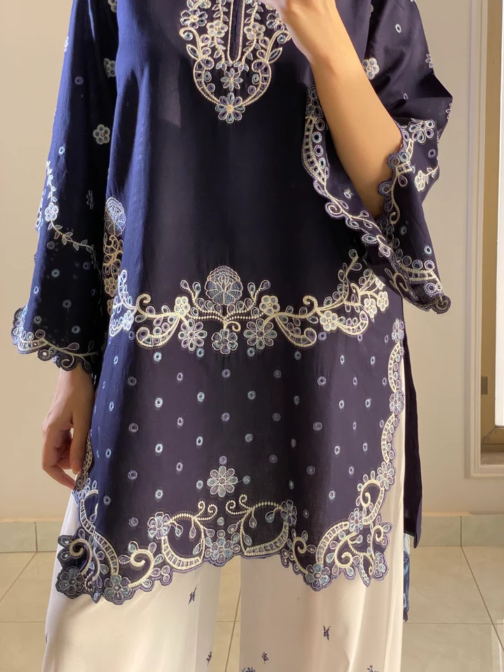 3pc embrioded farshi shalwar - Image 4