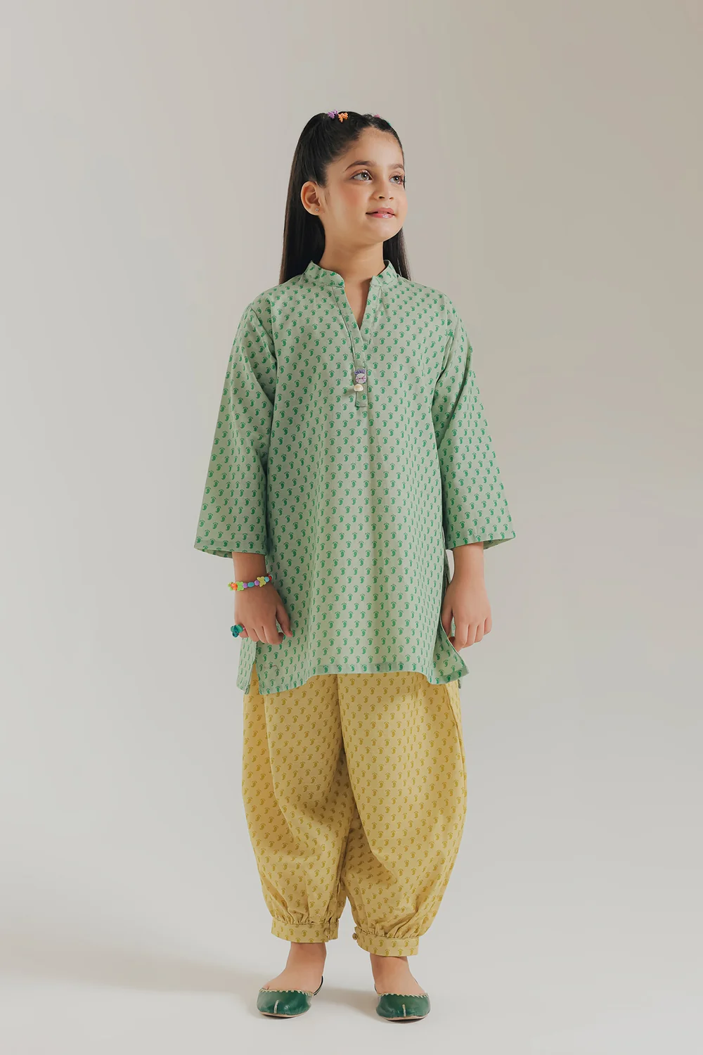 ETHNC GREEN SUIT - Image 2