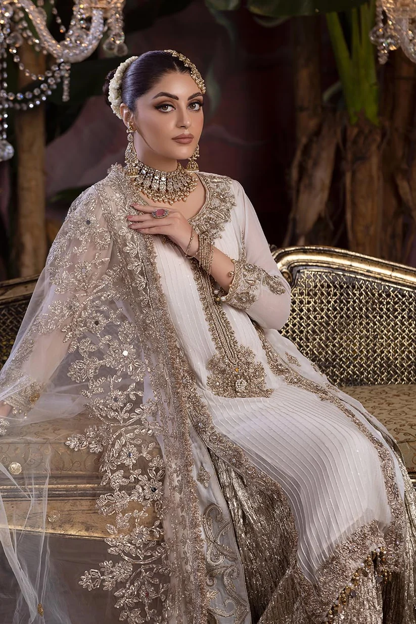 White muslim boutique dress - Image 4